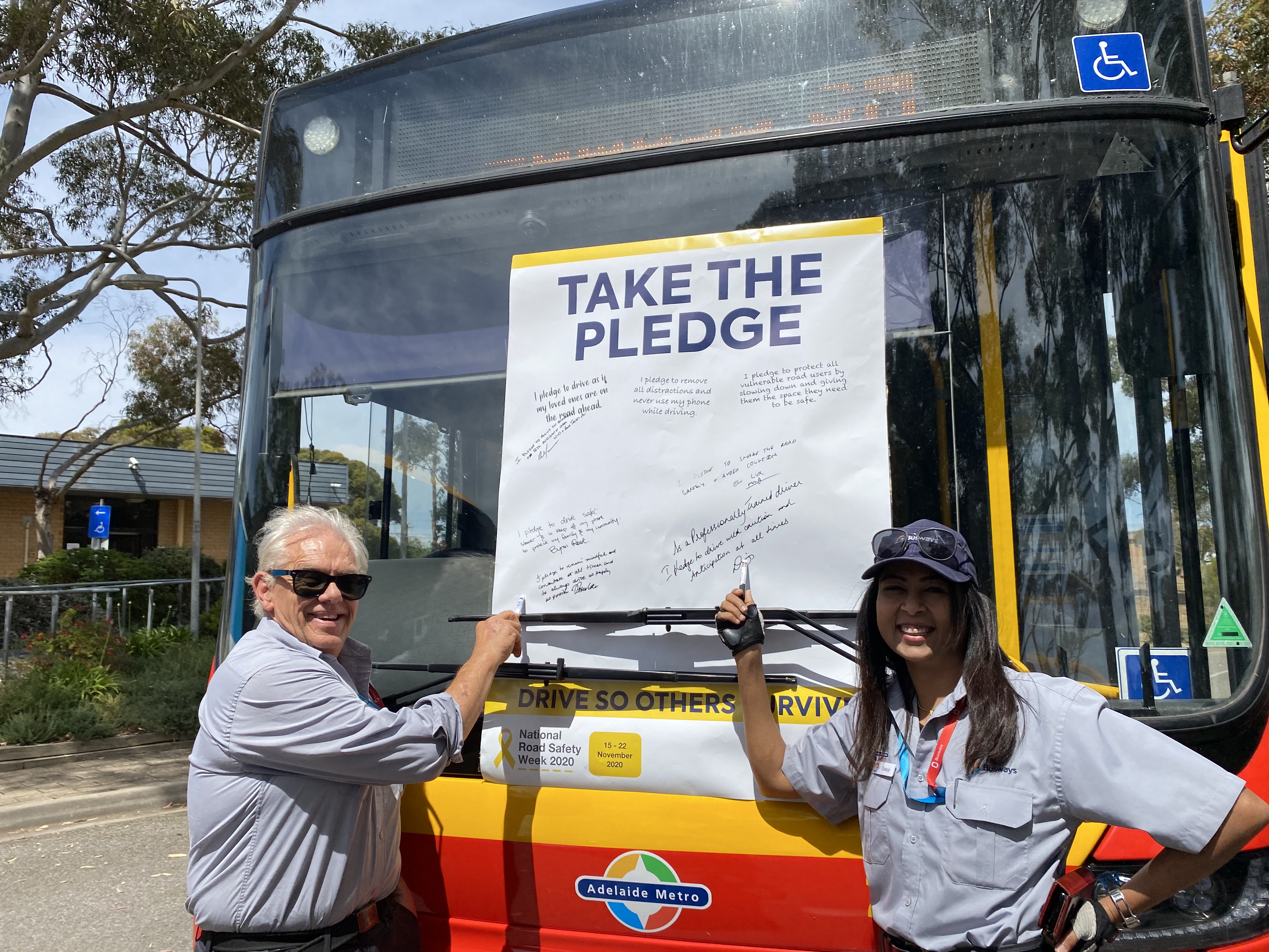 Busways drivers take the Pledge