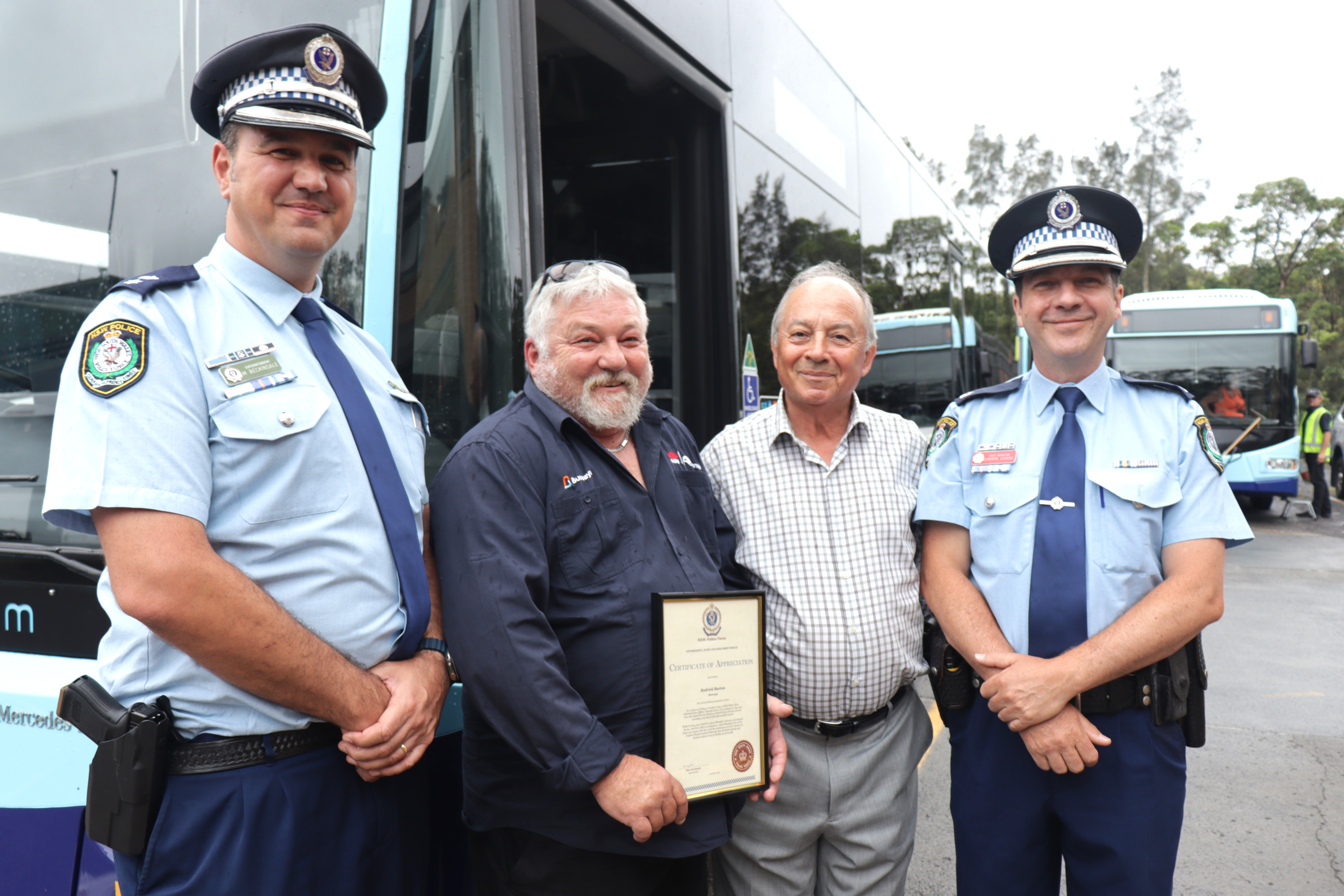 Police present Busways driver with commendation Police present driver with commendation