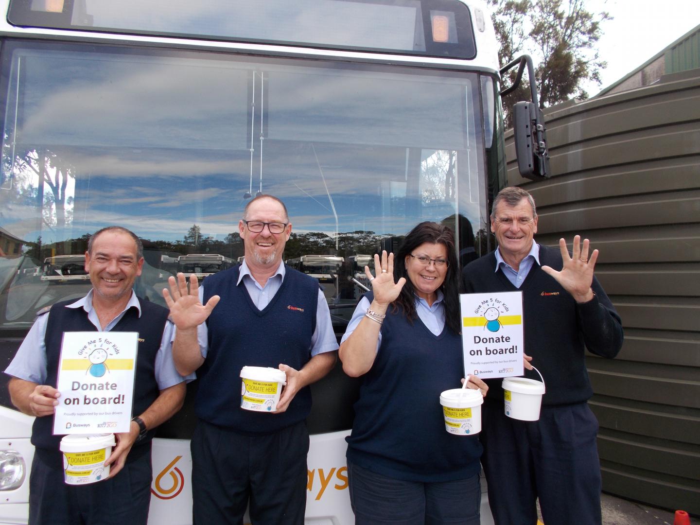 Gosford drivers get behind a good cause with Give Me 5 for Kids!